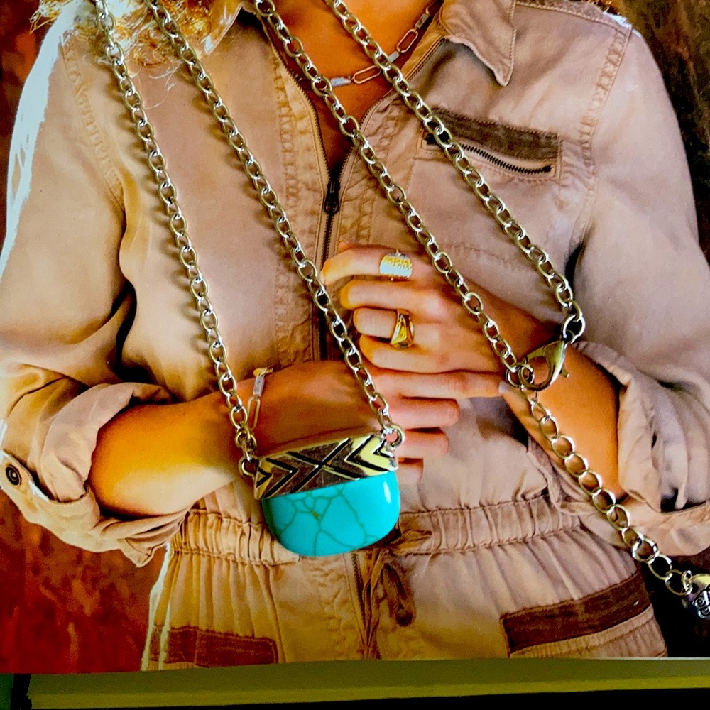 Lonnie neckpiece